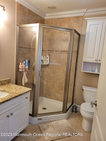 27 Broadway, Point Pleasant Beach, NJ 08742