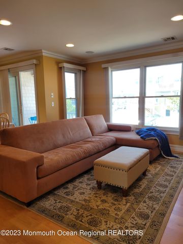 27 Broadway, Point Pleasant Beach, NJ 08742