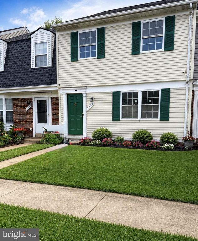 8739 BRETTON WOODS DR, Manassas, VA 20110