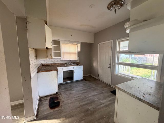 611 Oswald Street, Toledo, OH 43605
