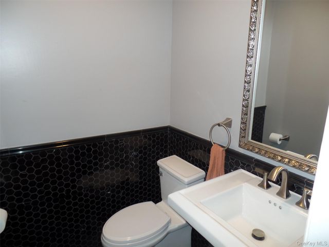 41 Christine Court, Stormville, NY 12582