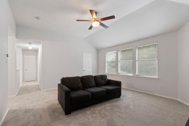 1901 Highland Oaks Drive, Wylie, TX 75098