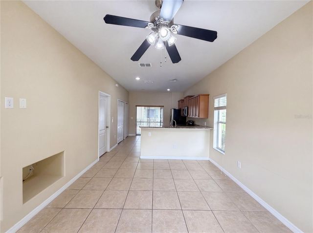 8548 GABLEBEND WAY, Tampa, FL 33647