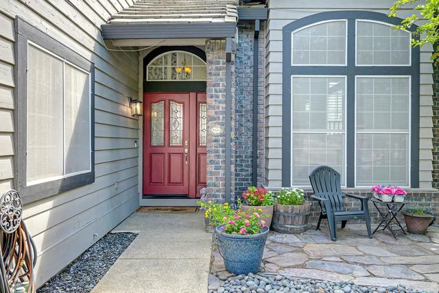 5937 Blackstone Dr, Rocklin, CA 95765