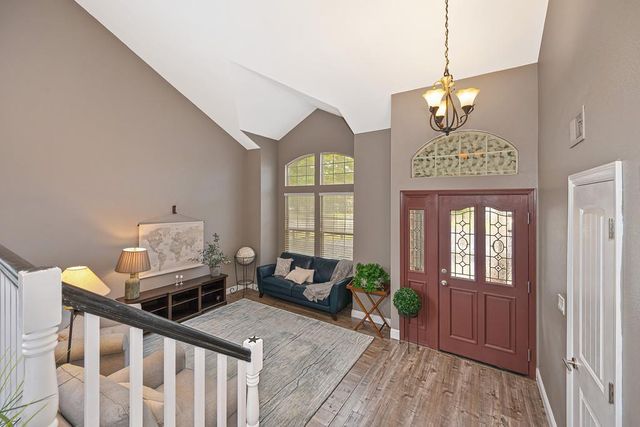 5937 Blackstone Dr, Rocklin, CA 95765