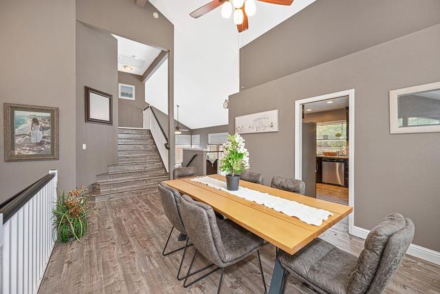 5937 Blackstone Dr, Rocklin, CA 95765