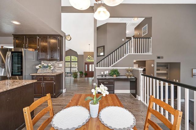 5937 Blackstone Dr, Rocklin, CA 95765