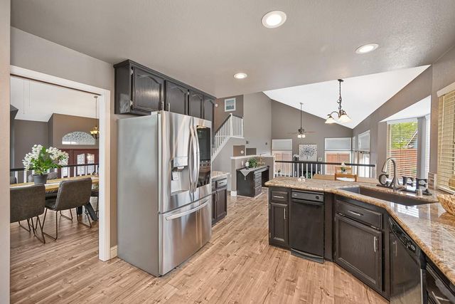 5937 Blackstone Dr, Rocklin, CA 95765