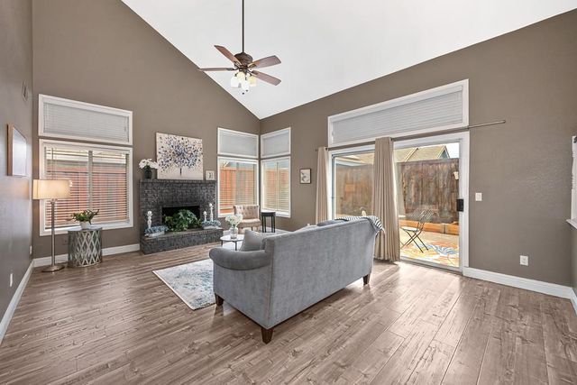5937 Blackstone Dr, Rocklin, CA 95765