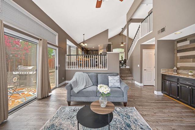 5937 Blackstone Dr, Rocklin, CA 95765