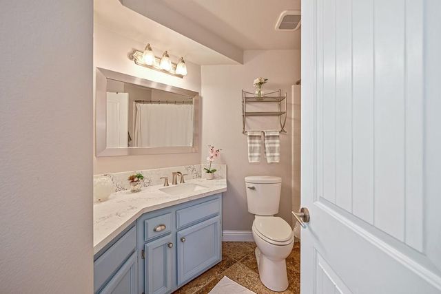 5937 Blackstone Dr, Rocklin, CA 95765
