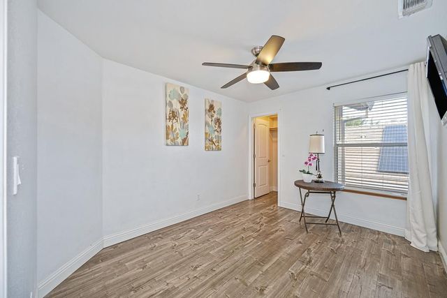 5937 Blackstone Dr, Rocklin, CA 95765