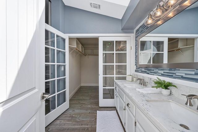 5937 Blackstone Dr, Rocklin, CA 95765