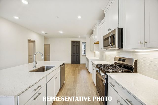 3550 Pierce Lane, Grand Prairie, TX 75052