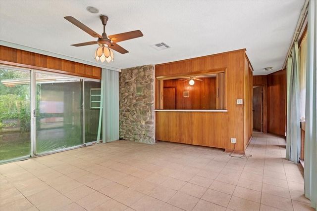 110 Elm Street, Prairie View, TX 77446