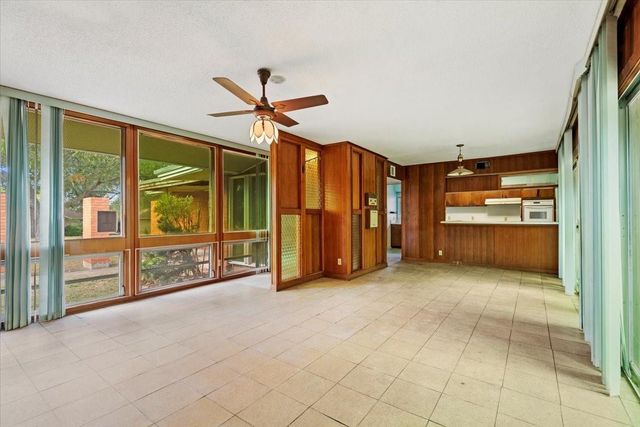 110 Elm Street, Prairie View, TX 77446