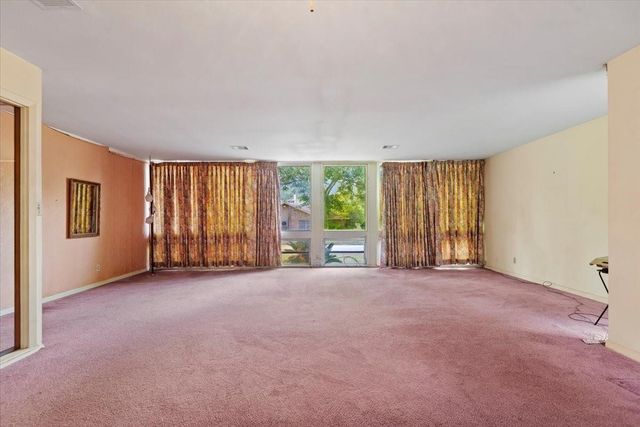 110 Elm Street, Prairie View, TX 77446