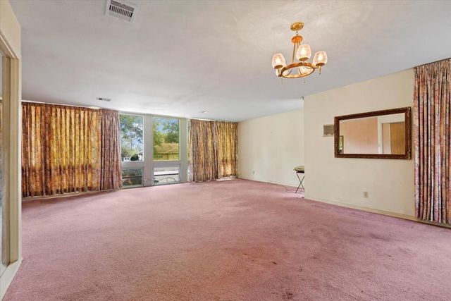 110 Elm Street, Prairie View, TX 77446