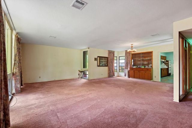 110 Elm Street, Prairie View, TX 77446