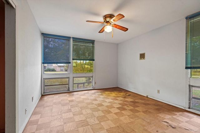 110 Elm Street, Prairie View, TX 77446