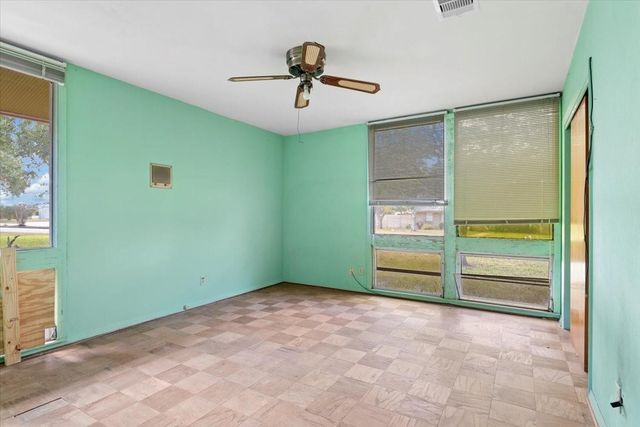 110 Elm Street, Prairie View, TX 77446