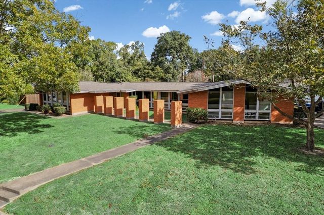 110 Elm Street, Prairie View, TX 77446