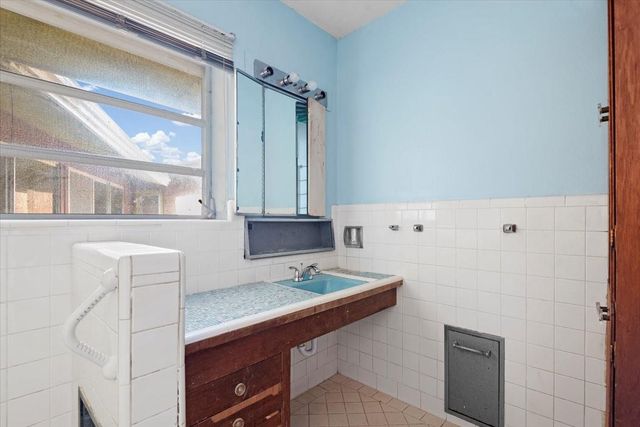 110 Elm Street, Prairie View, TX 77446