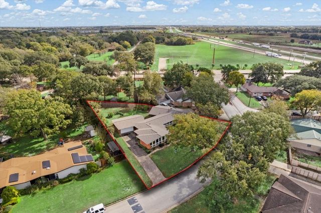 110 Elm Street, Prairie View, TX 77446