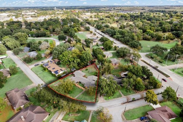 110 Elm Street, Prairie View, TX 77446