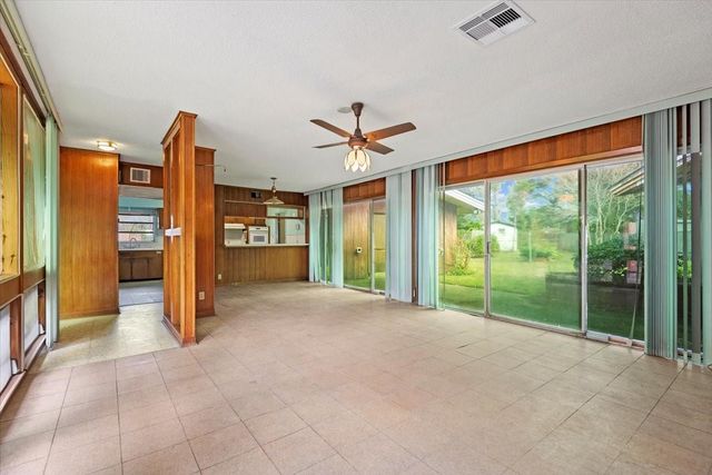 110 Elm Street, Prairie View, TX 77446