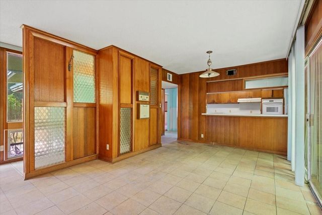 110 Elm Street, Prairie View, TX 77446