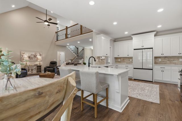 15 Nature Ridge Rd, Tullahoma, TN 37388