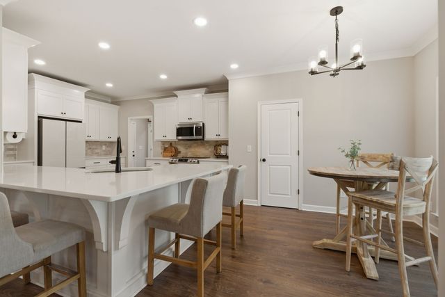 15 Nature Ridge Rd, Tullahoma, TN 37388