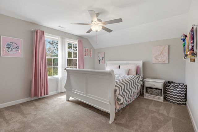 15 Nature Ridge Rd, Tullahoma, TN 37388