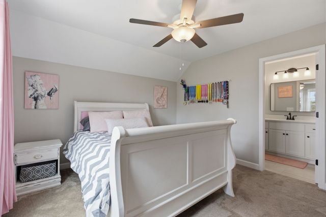 15 Nature Ridge Rd, Tullahoma, TN 37388