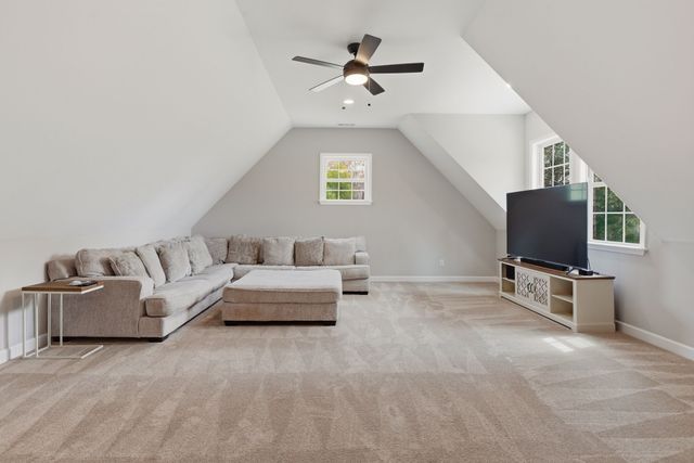 15 Nature Ridge Rd, Tullahoma, TN 37388