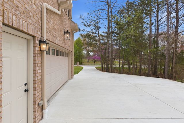 15 Nature Ridge Rd, Tullahoma, TN 37388