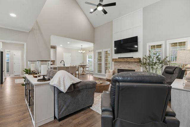 15 Nature Ridge Rd, Tullahoma, TN 37388