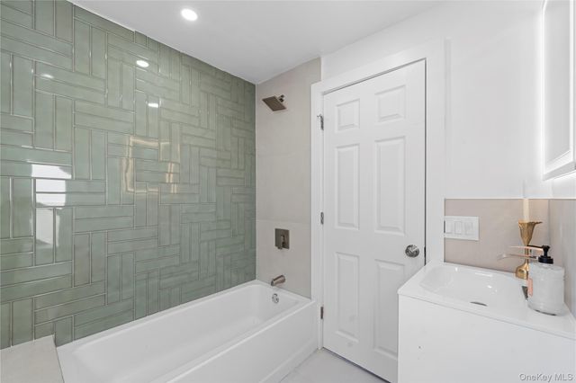 2858 Cherry Court, Oceanside, NY 11572