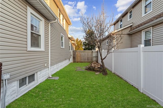 2858 Cherry Court, Oceanside, NY 11572