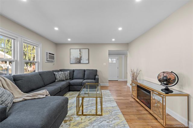 2858 Cherry Court, Oceanside, NY 11572