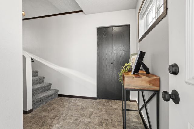 405 5th Street E, Horace, ND 58047