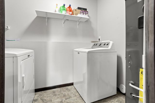 405 5th Street E, Horace, ND 58047