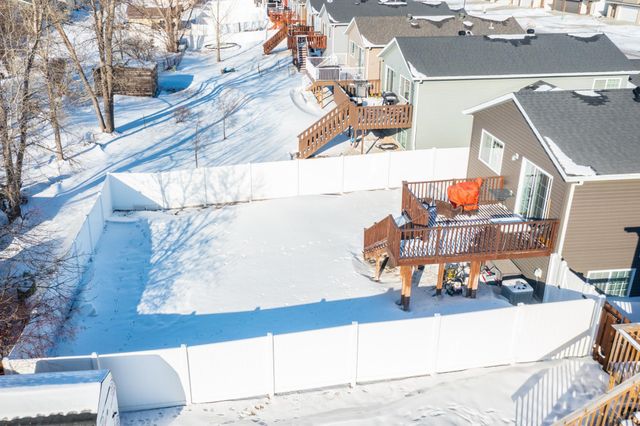 405 5th Street E, Horace, ND 58047