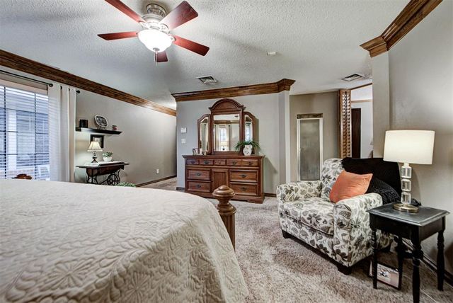 115 Briarwood Street, Moore, OK 73160