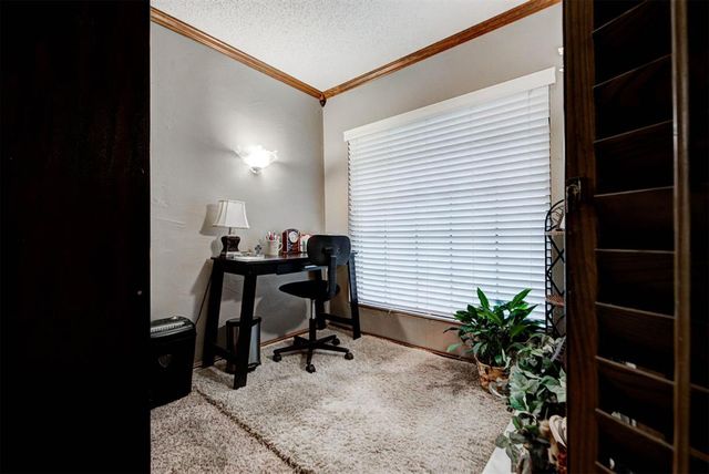 115 Briarwood Street, Moore, OK 73160