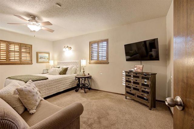 115 Briarwood Street, Moore, OK 73160