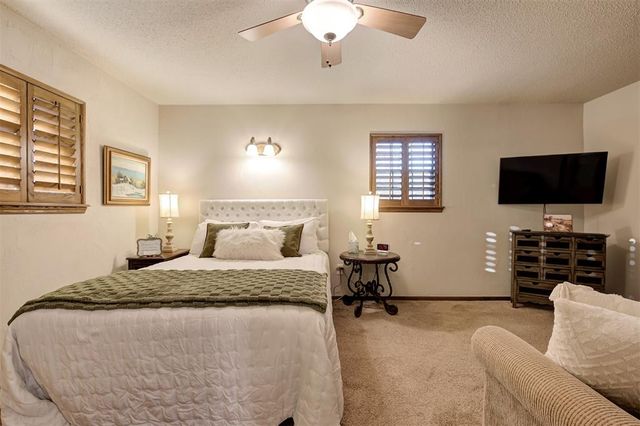 115 Briarwood Street, Moore, OK 73160