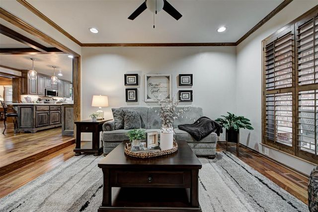 115 Briarwood Street, Moore, OK 73160