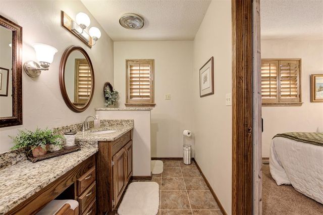 115 Briarwood Street, Moore, OK 73160